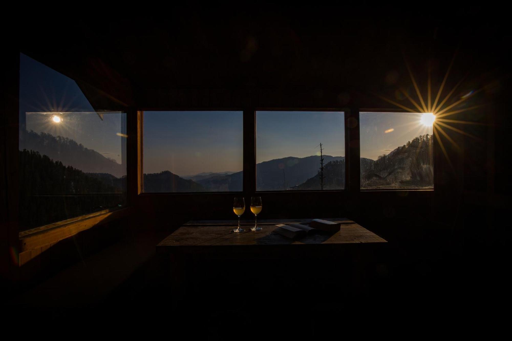 Elivaas 1 Bhk Premium Cottage With Sauna - Everly Shimla Luaran gambar